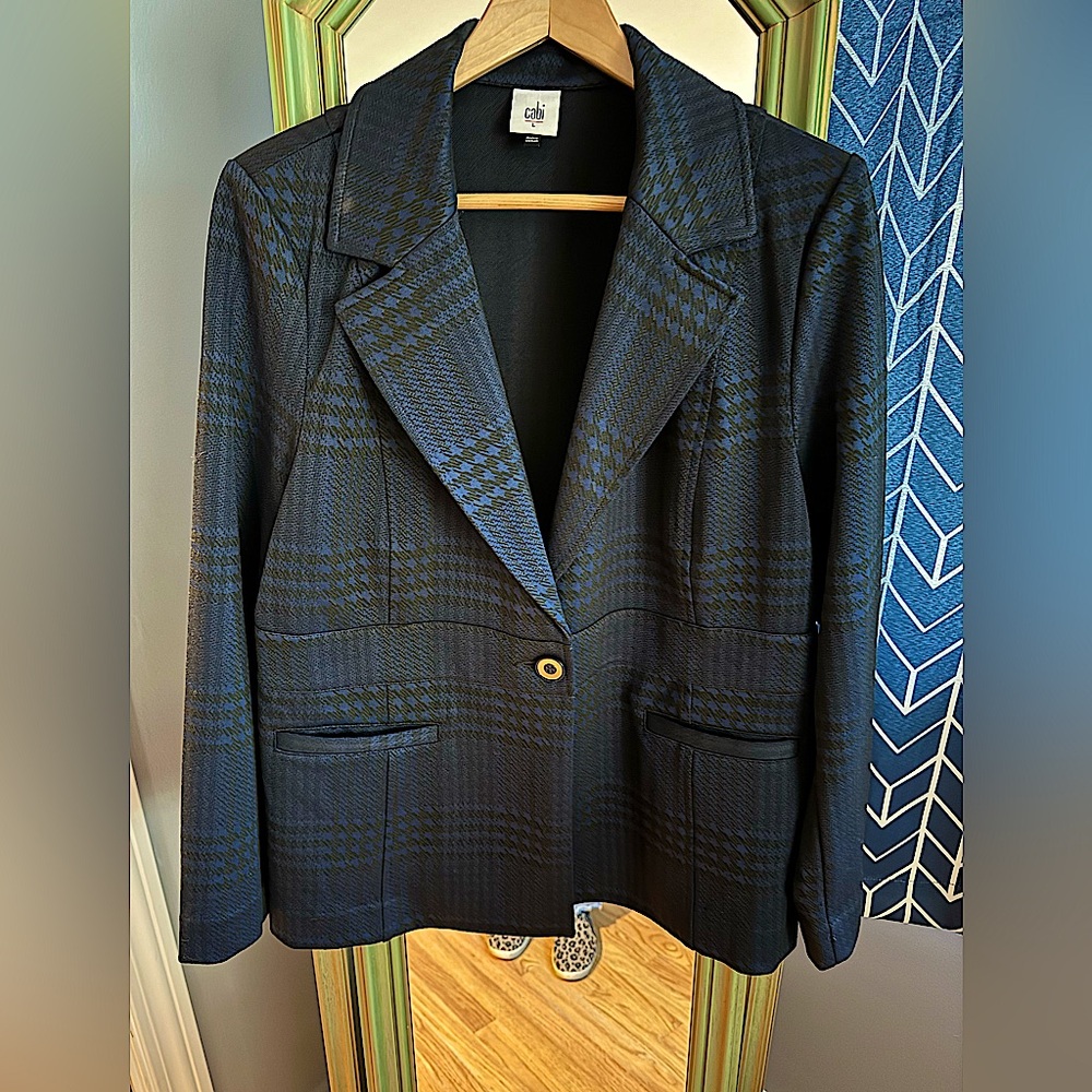 COPY - Cabi checkout blue and black plaid blazer size Large